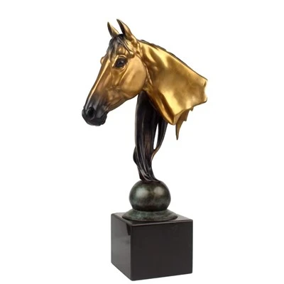 Hestehovedskulptur af bronze